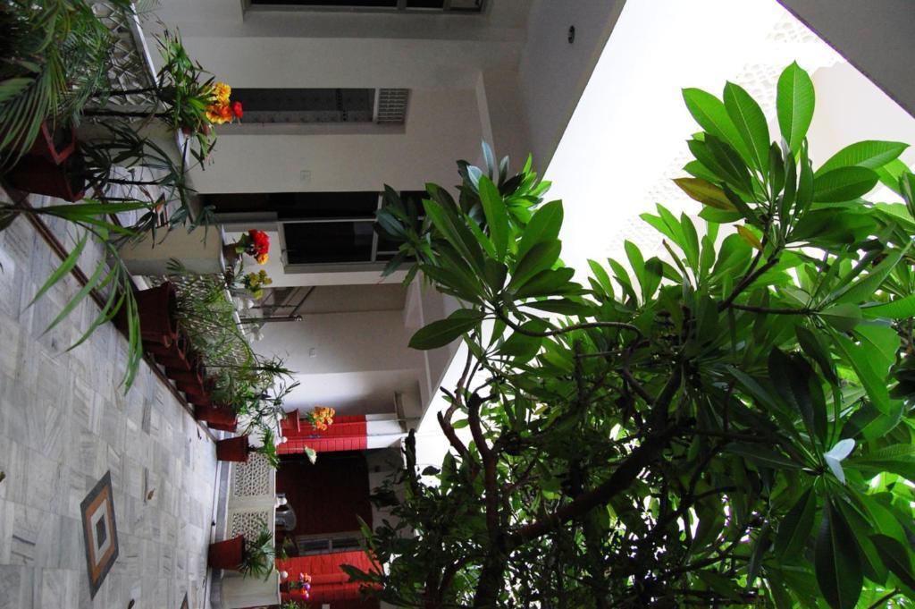 Hotel Tourist Rest House Agra Dış mekan fotoğraf